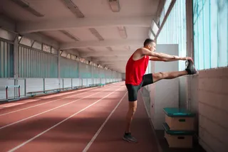 Ce que disent les études sur les étirements statiques et dynamiques selon le moment.
